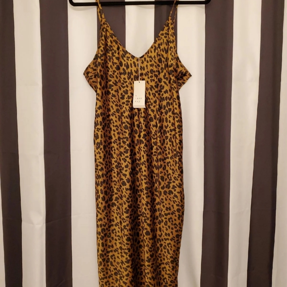 NWT Leopard satin effect midi dress